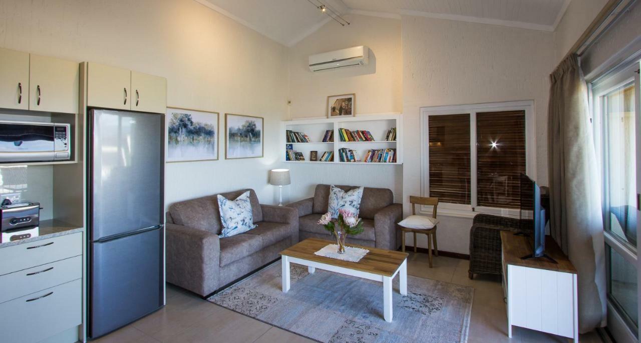 Mountain And Sea View Getaway Apartment Plettenberg Bay Luaran gambar